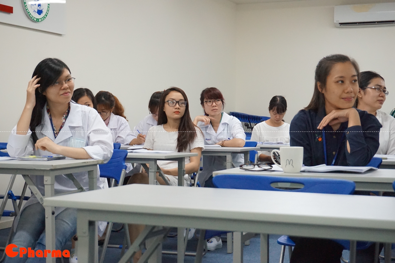 Training at ROHTO MENTHOLATIUM VIETNAM